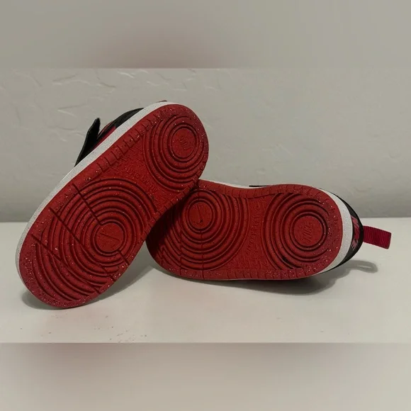 Nike Kids Black and Red Sneakers - Picture 5 of 5